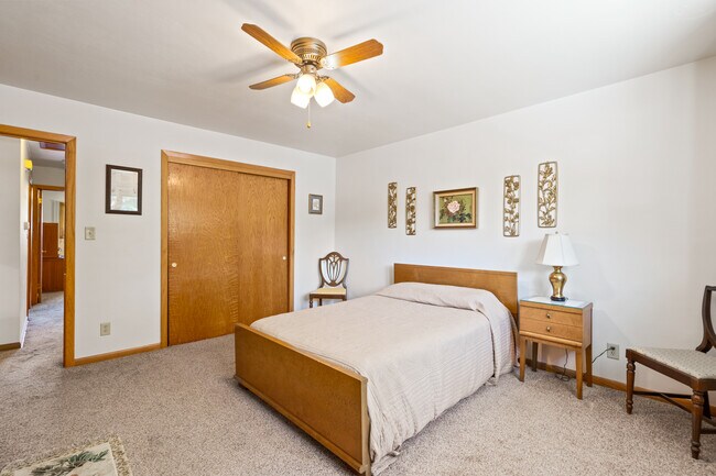Master Bedroom - 1505 S 124th St