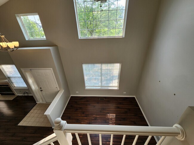 Building Photo - 991 Park Hill Cir