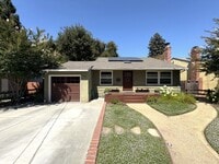 Building Photo - Beautiful 4BD/2BA Menlo Park Home with Lar...