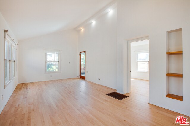 Building Photo - 1548 Cabrillo Ave
