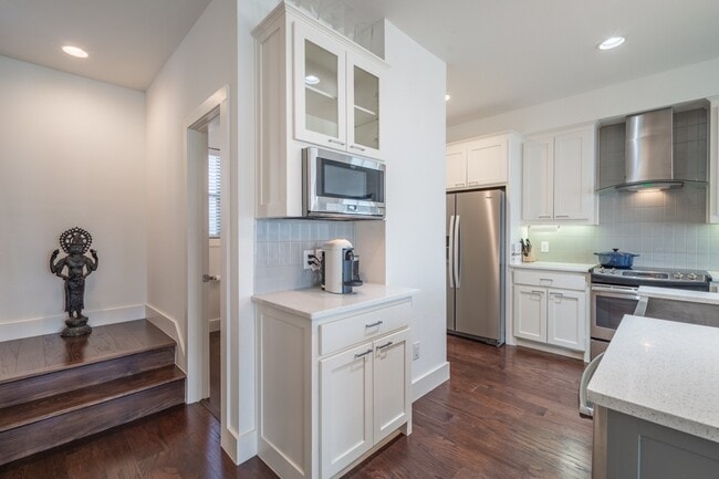 Building Photo - 2 Bed + Flex Room Option in East Dallas Townhome off Greenville Lakewood Neighborhood