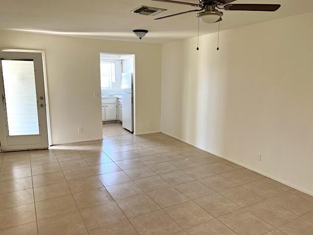 Building Photo - 2907 Ashley Dr W