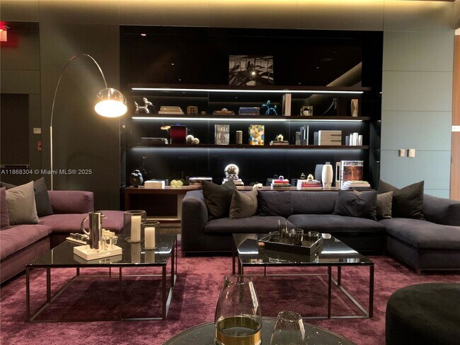 Building Photo - 68 SE 6th St