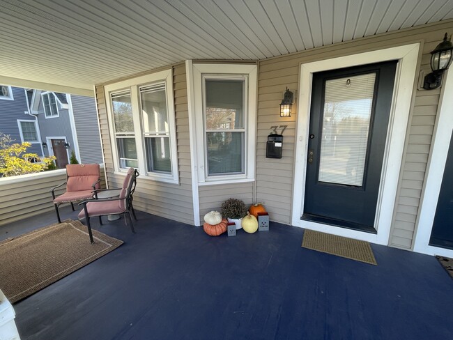 Building Photo - 37 Whitman Ave