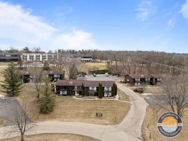 Building Photo - 54 Lausanne Ct