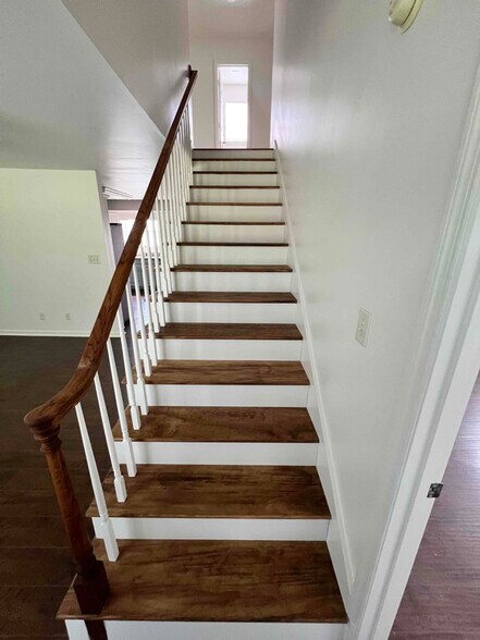 Building Photo - 369 Old Kinser Rd SE