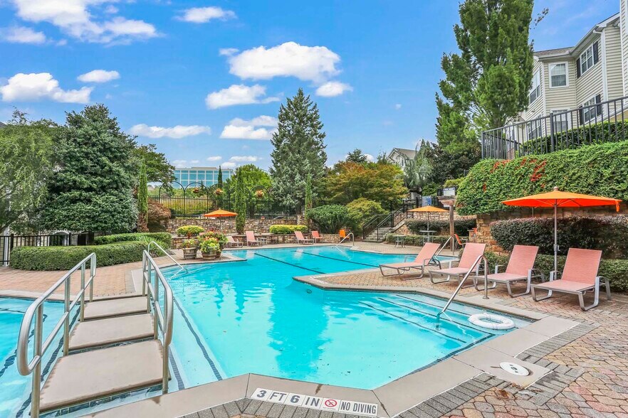 Clover Apartments 3505 Windy Ridge Ln SE Atlanta GA 30339 Apartment