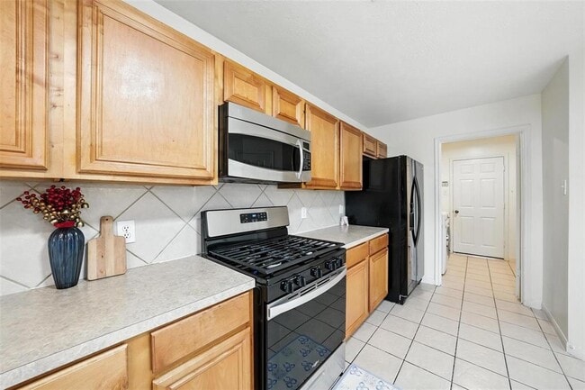 Building Photo - 3114 Holly Ranch Dr