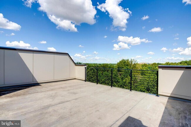 Building Photo - 14371 Beckett Glen Cir