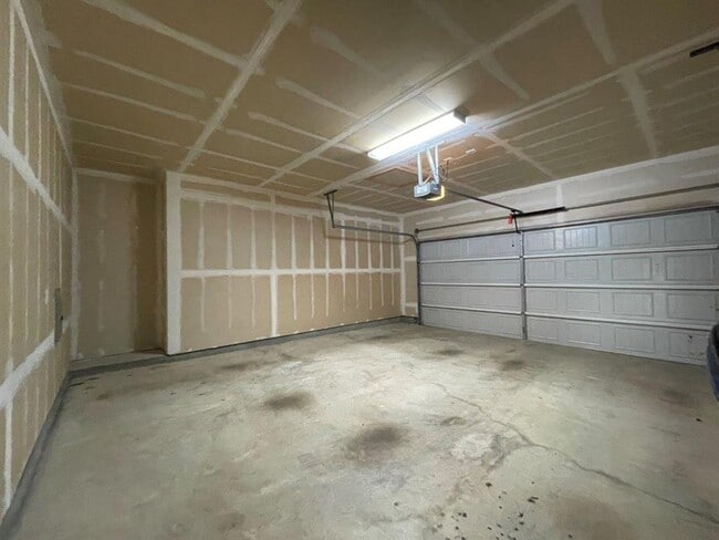 Building Photo - 6505 Alleyton Dr