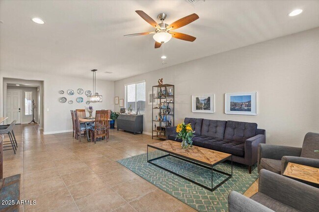 Building Photo - 2674 E Cherry Hill Dr