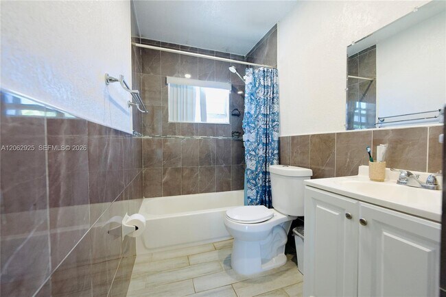 Building Photo - 14515 SW 105th Ct