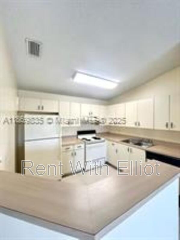 Primary Photo - 3610 N 56th Ave