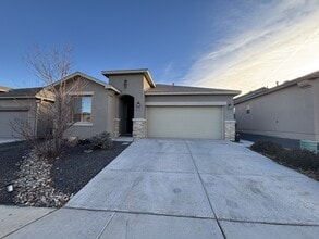 Building Photo - 6313 Kestrel Dr NE