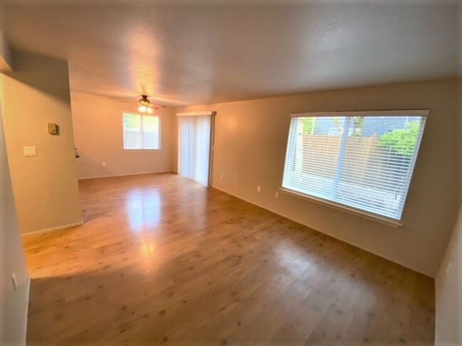 Building Photo - Brand New Remodeled 3 Bedroom 2.5 Bath  2 Car Garage