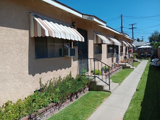 Primary Photo - 12116 Rosecrans Ave
