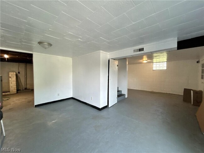 Building Photo - 126 Ohio St