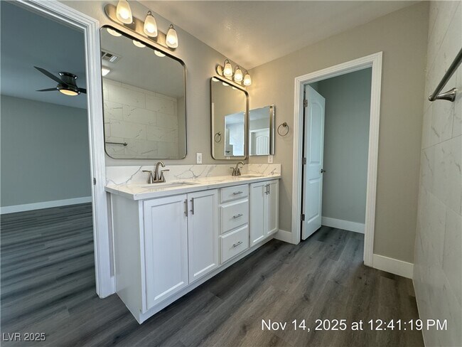 Building Photo - 7363 London Blue Ct