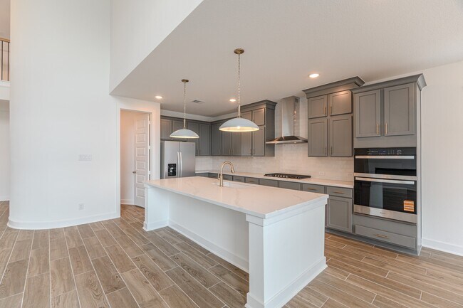 Building Photo - 215 Warbler Song Dr