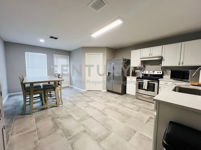 Building Photo - 856 Poncho Ln