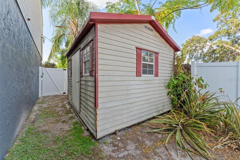 Building Photo - 8737 N Tangerine Pl