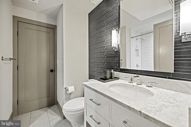 Building Photo - 3220 Grace St NW