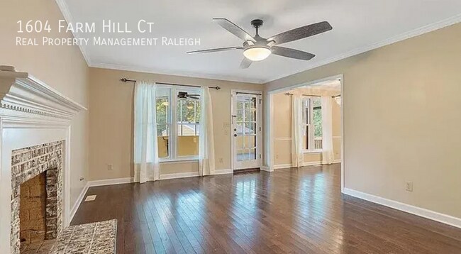 Building Photo - 1604 Farm Hill Ct