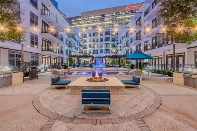 Building Photo - 1250 State St