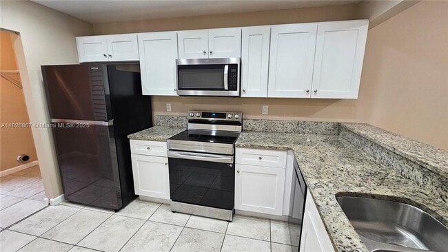 Building Photo - 8048 NW 41st Ct