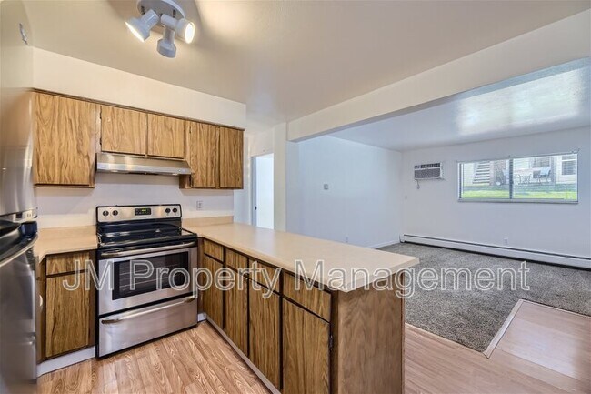 Building Photo - 5995 W Hampden Ave