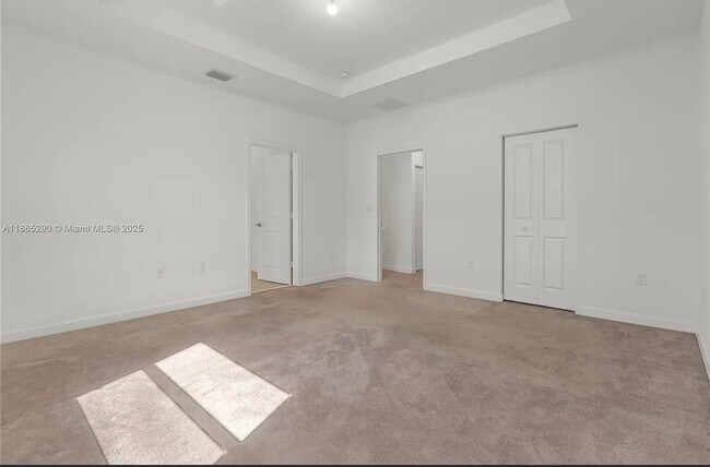 Building Photo - Stunning 3BR House in Homestead