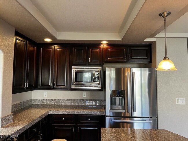 Building Photo - 1026 E Sonoran Hope Ave