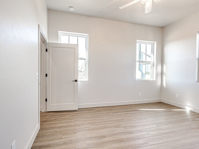 Building Photo - 29596 Memory Ln