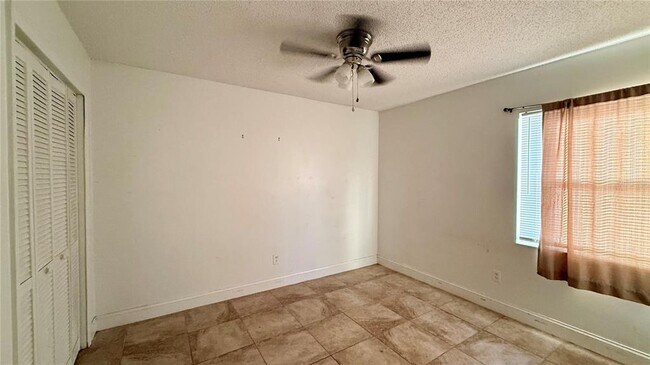 Building Photo - 126 Zacalo Way