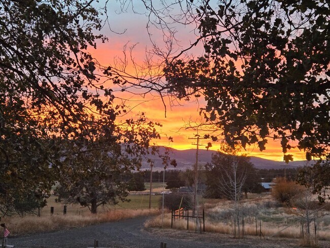 Building Photo - 23131 N Poe Valley Rd