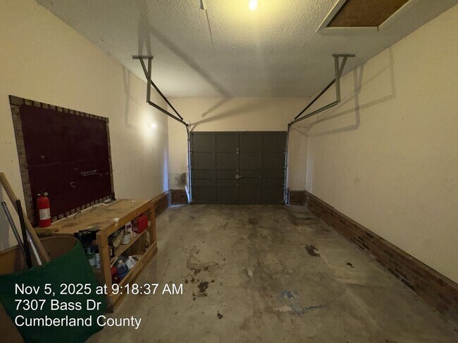 Building Photo - 7307 Bass Dr