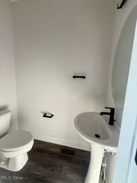 Building Photo - 1495 Superior Ave E