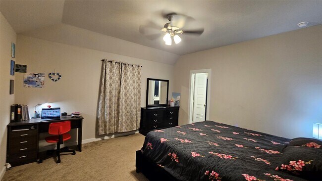 Building Photo - 18218 Bluebird Br Ln