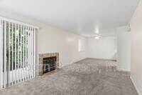 Building Photo - 2529 Greenwood Ln