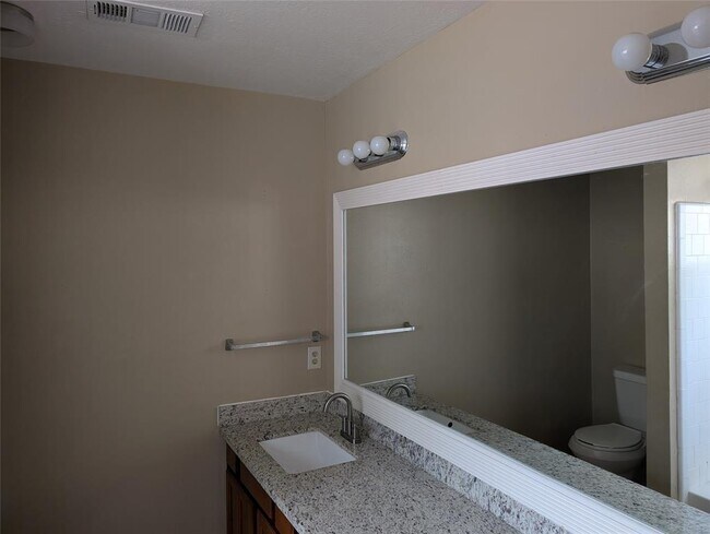 Building Photo - 7210 Thicket Trail Dr