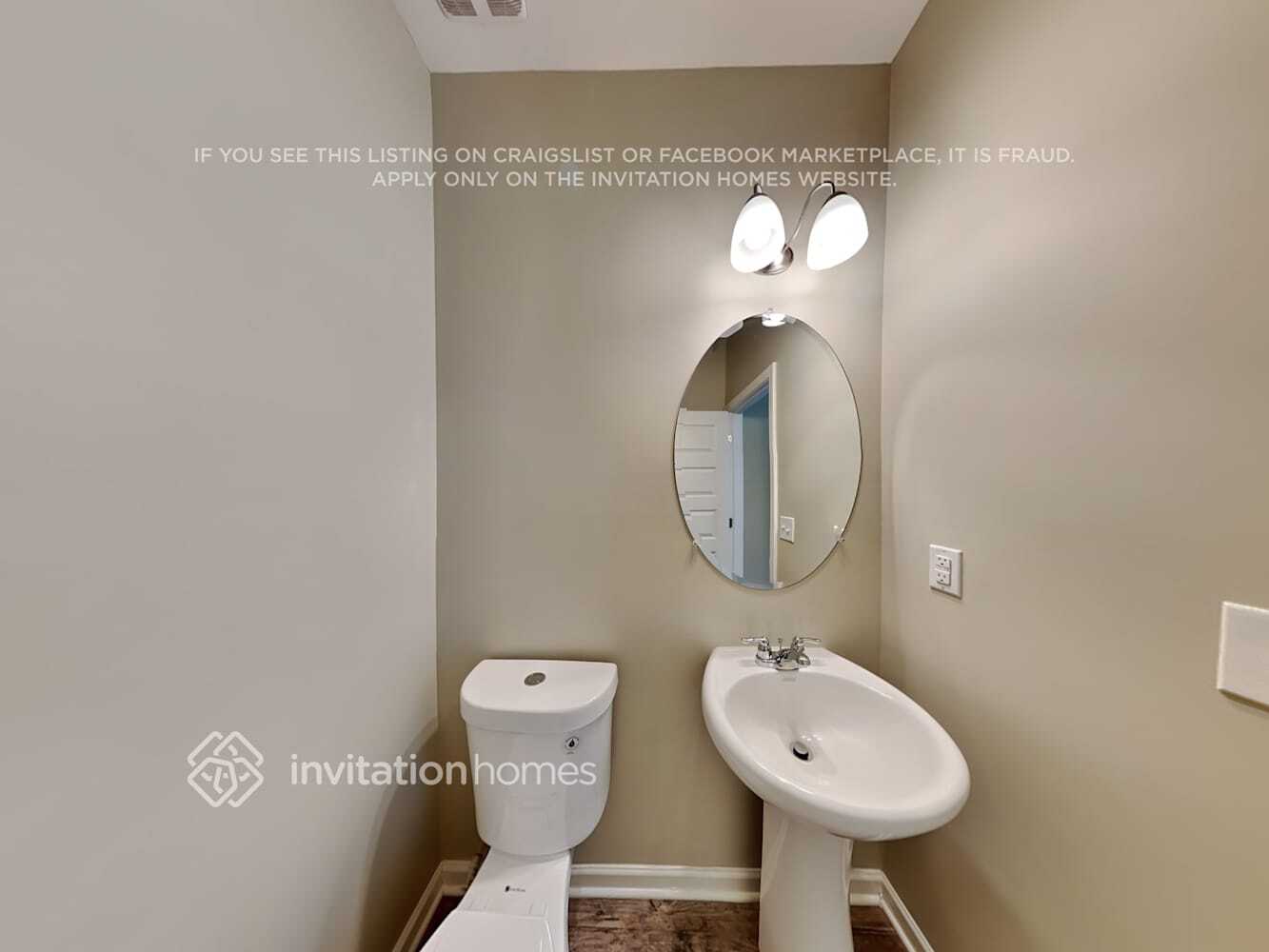 Building Photo - 2904 Warwick Ct