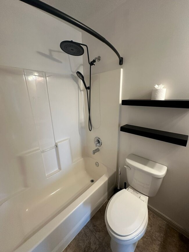 Building Photo - 3 Bed | 2.5 Bath Home in South Weber – Ready for Move-In!