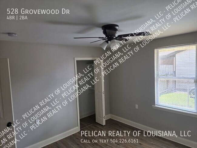 Building Photo - 528 Grovewood Dr