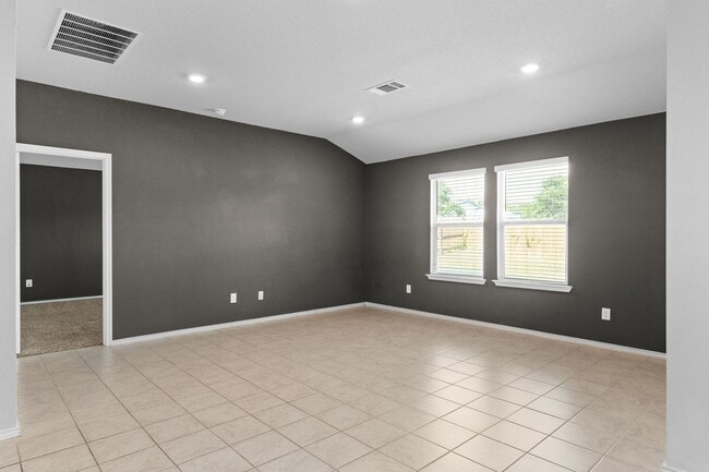 Building Photo - 4906 Karen Grn Dr