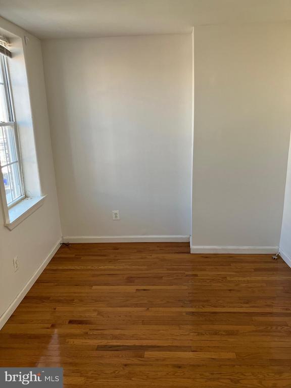 Building Photo - 1920 Fontain St