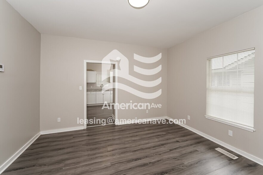 Building Photo - 8109 1st Ave S