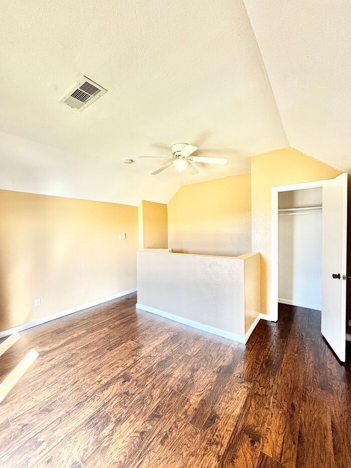 Building Photo - 609 Tiffany Trail