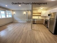 Building Photo - Champlin 3 Bedroom, Excellent Condition, AC, Garage Available, Balcony, Heat Paid