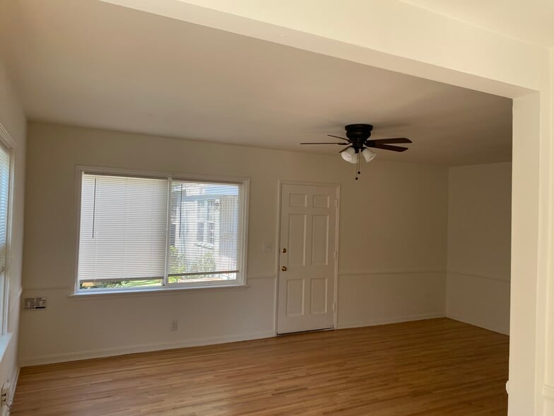 Building Photo - 8062 Sepulveda Blvd