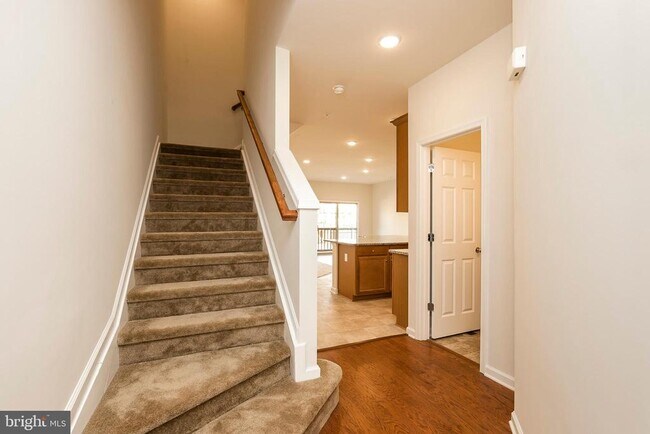 Building Photo - 9 Nicklaus Dr